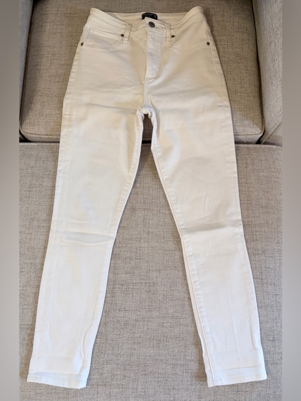 Abercrombie & Fitch White High-Rise Super Skinny Jeans Curve Love